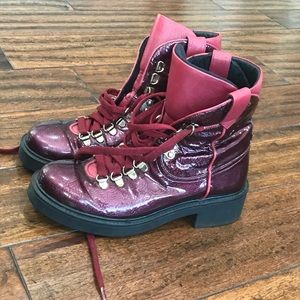 - Derimod boots for women size 36 color burgundy